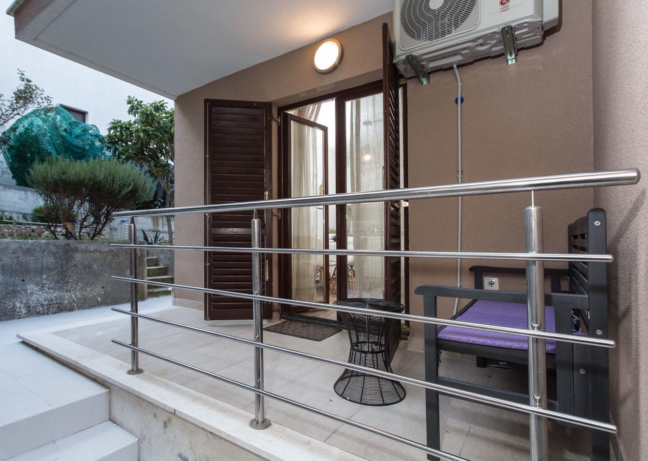 Apartment Stina Podstrana Exterior photo